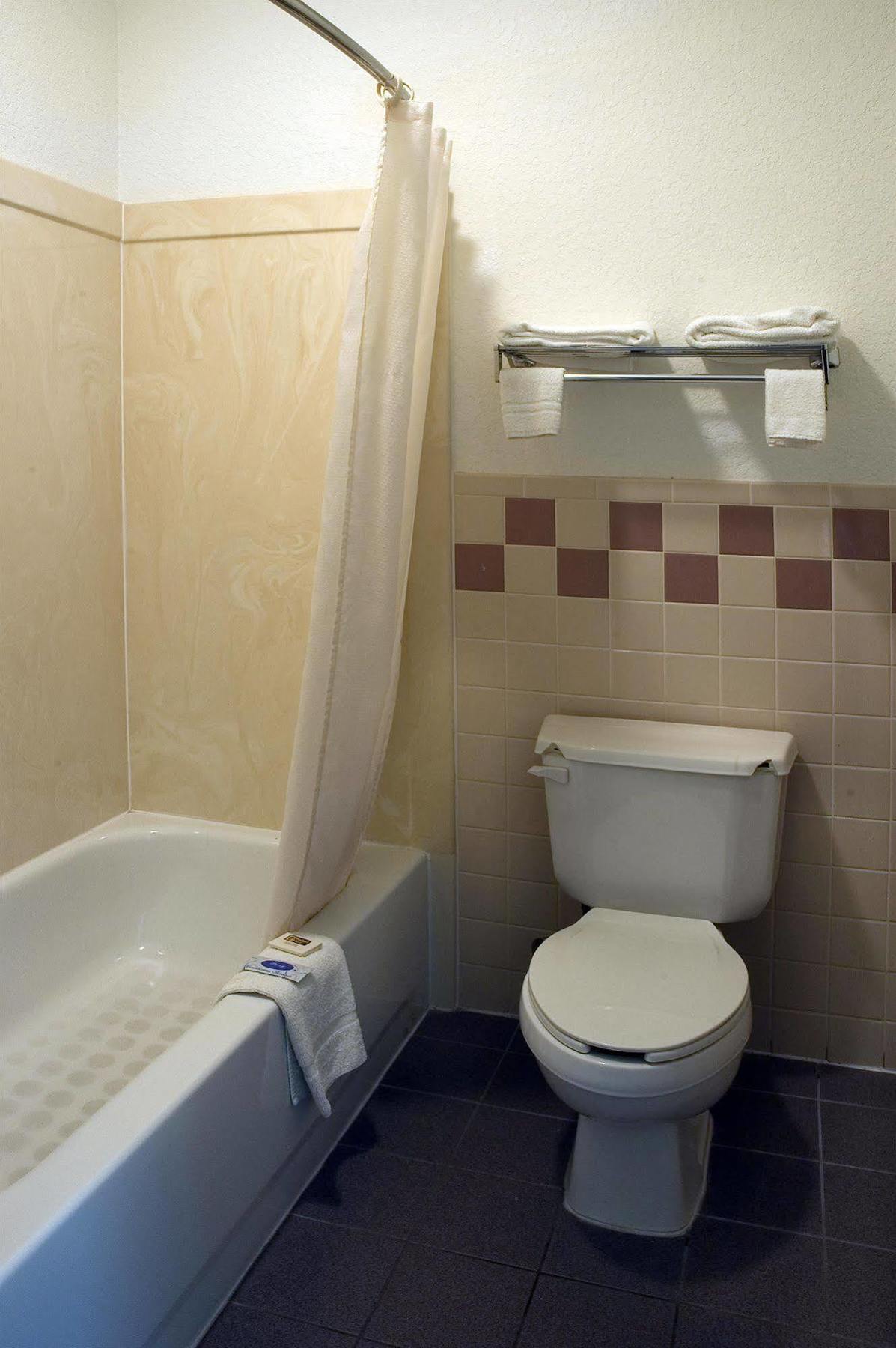 Budget Host Hempstead Inn Brookhollow/Energy Corridor Χιούστον Εξωτερικό φωτογραφία