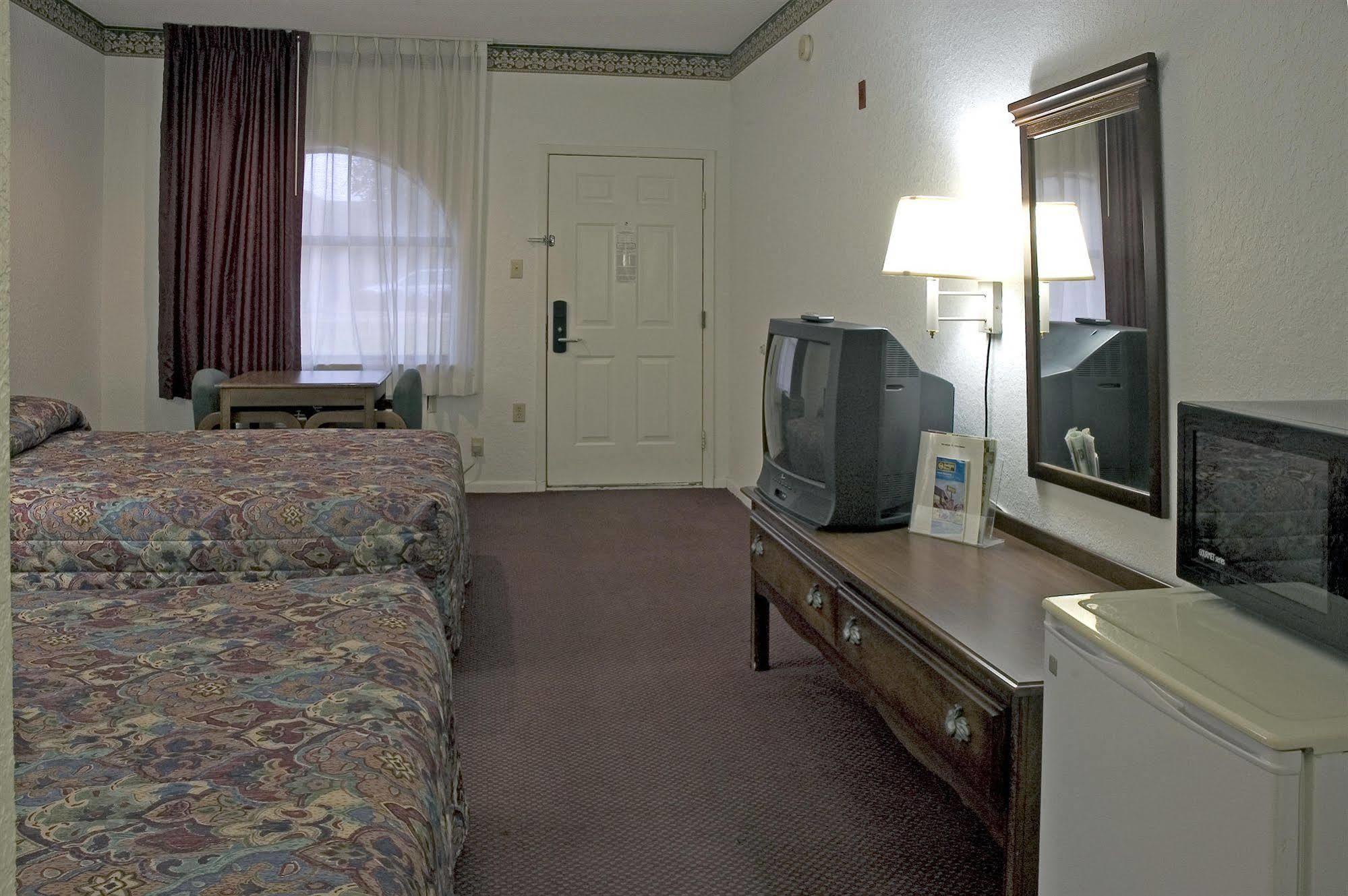 Budget Host Hempstead Inn Brookhollow/Energy Corridor Χιούστον Εξωτερικό φωτογραφία